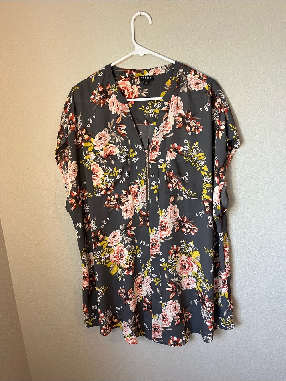 Torrid Size 2X Gray Floral Zip Front Tunic Plus Size Office Romantic Fall